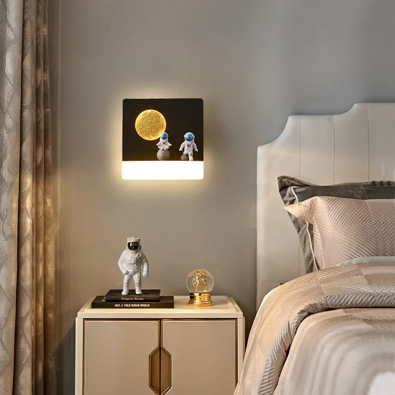 3D Astronaut Wall Sconce Lamp