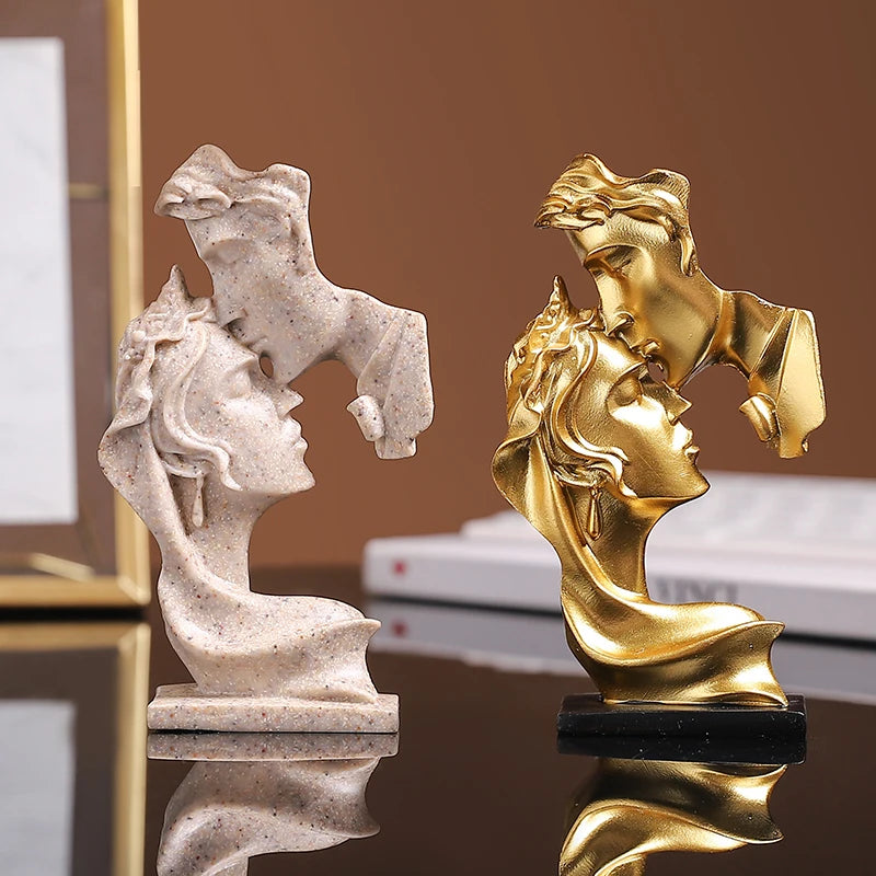 Mini Resin Kissing Couple Statue