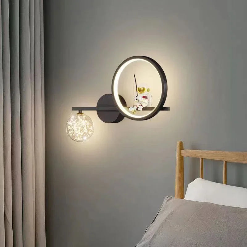 Creative Astronaut LED Wall Lamp