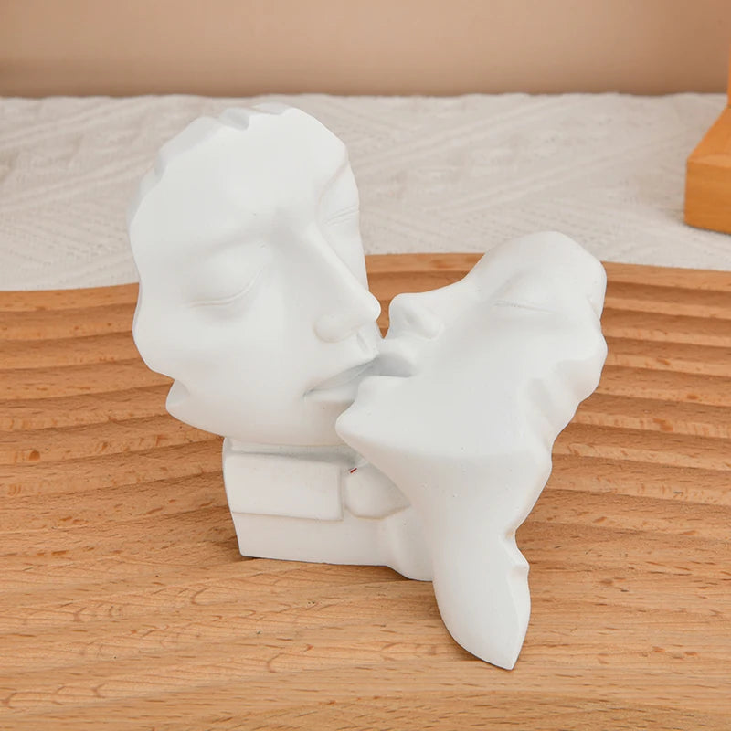 Abstract Kiss Couple Figurine